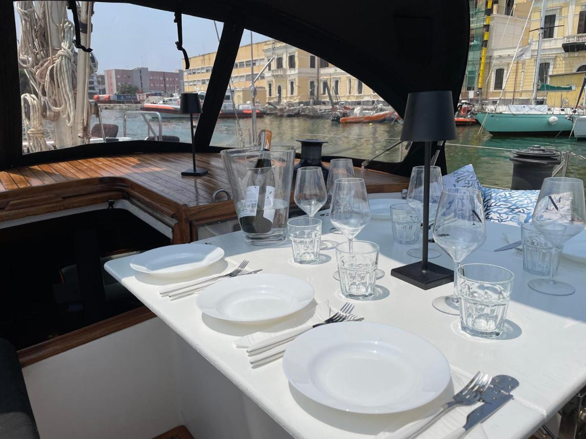 Sailboat B&B On Board 卡塔尼亚 外观 照片