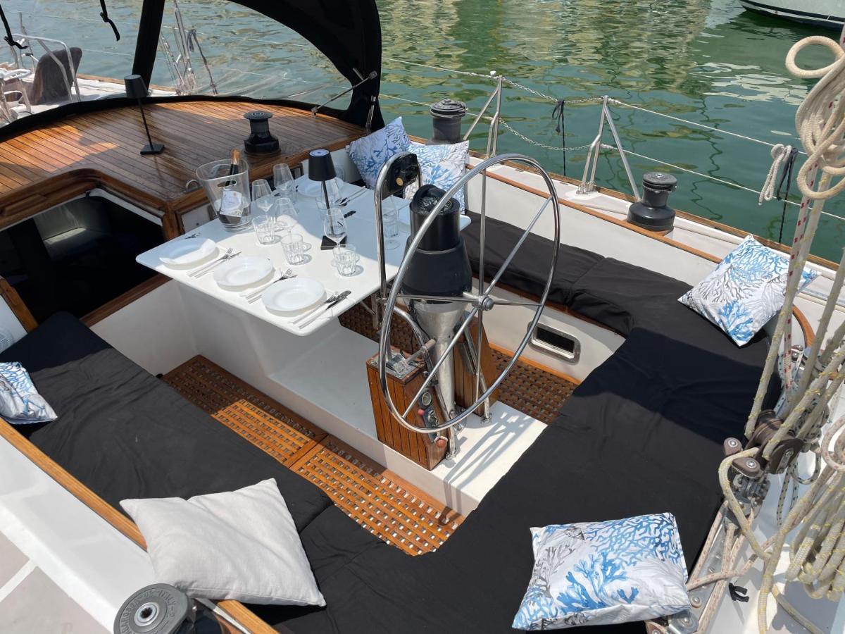 Sailboat B&B On Board 卡塔尼亚 外观 照片