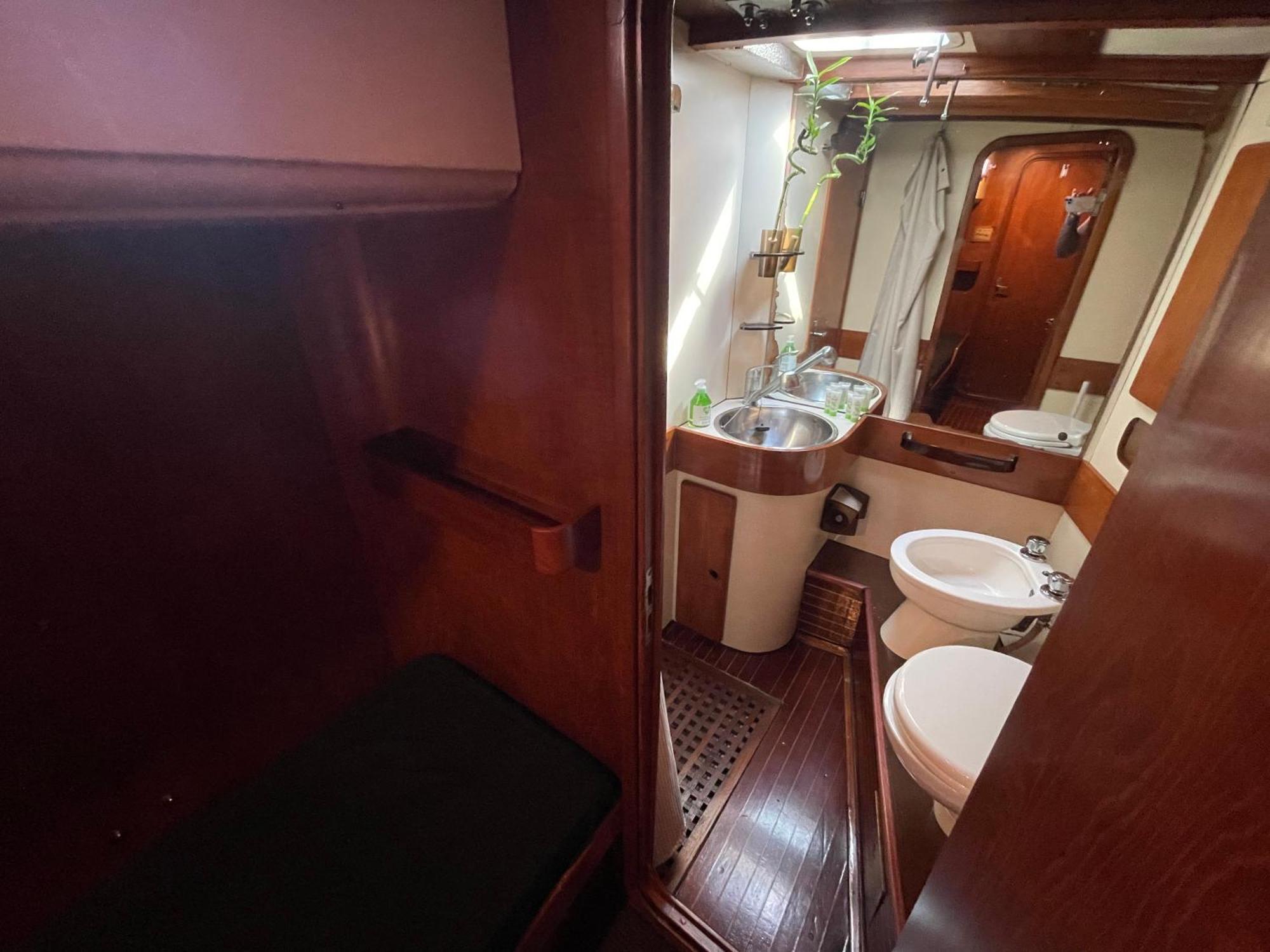 Sailboat B&B On Board 卡塔尼亚 外观 照片