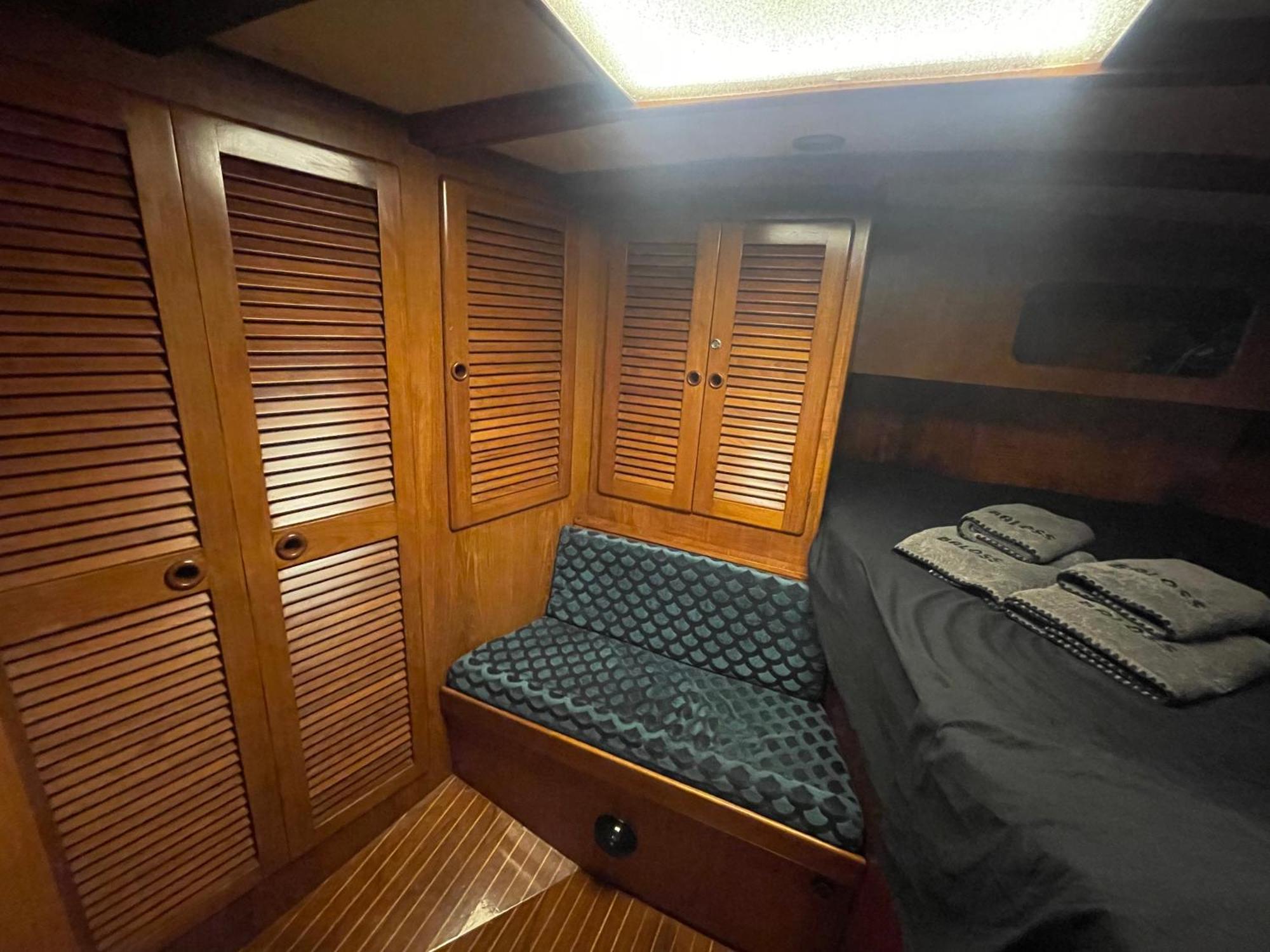Sailboat B&B On Board 卡塔尼亚 外观 照片